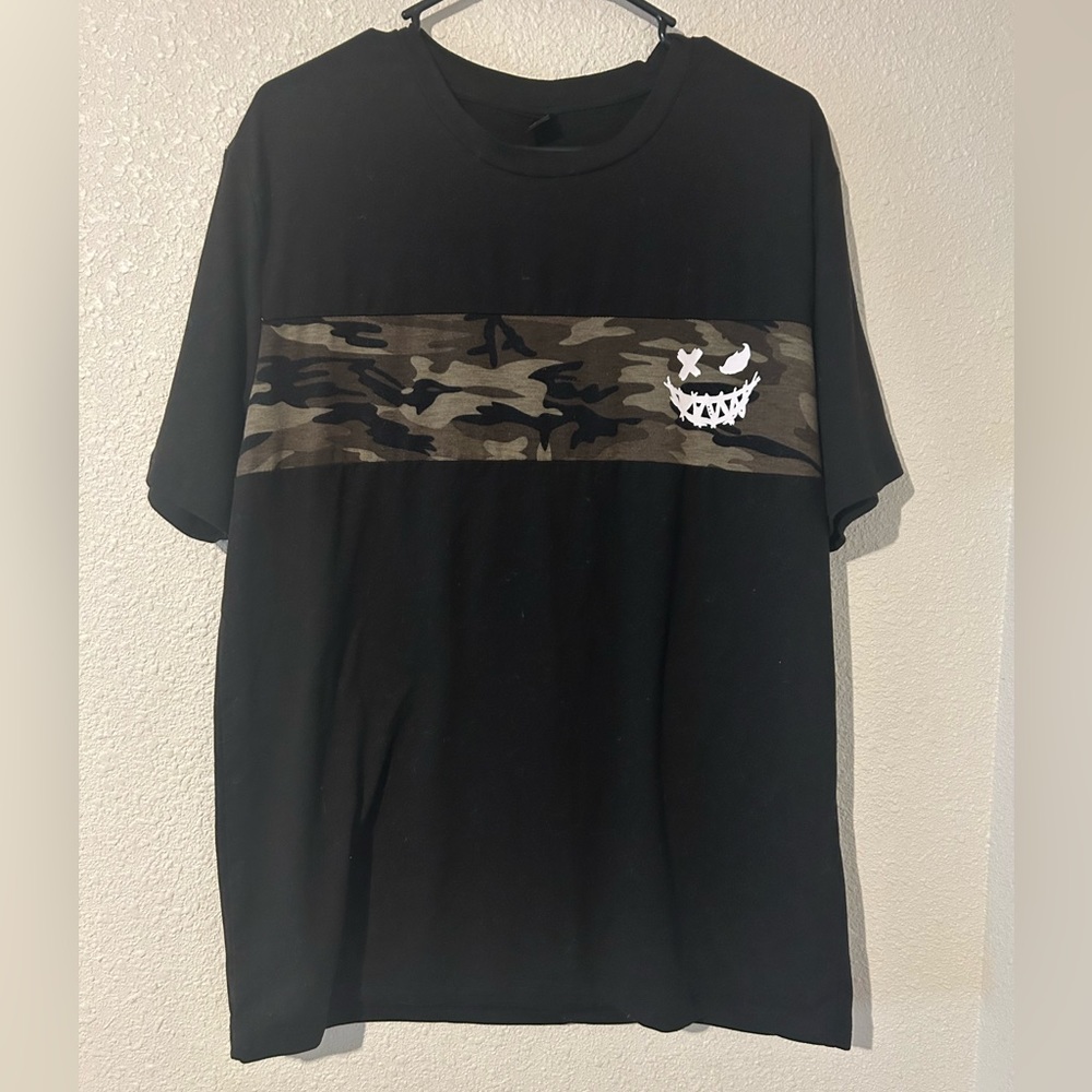 shien ghost t shirt L men’s camo